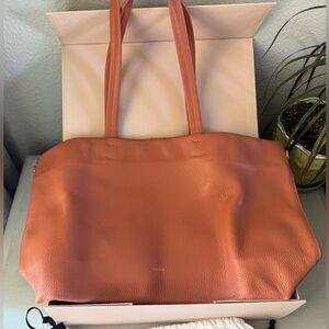 NWT Cuyana Small Easy Zipper Tote in Terracota and gift box